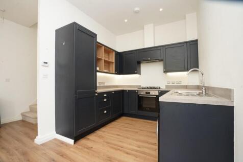 LIVING/KITCHEN/DINER