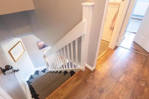 LANDING/STAIRS