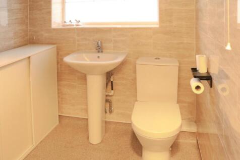 BATHROOM/WET ROOM