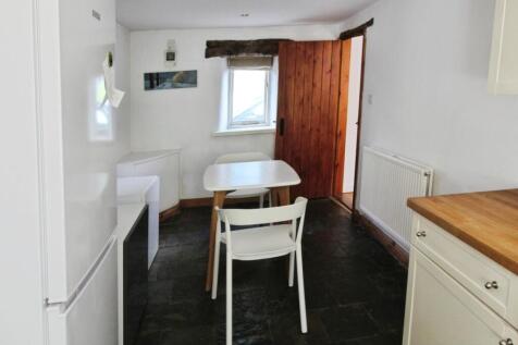 DINING KITCHEN: