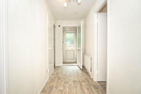Entrance Hallway: