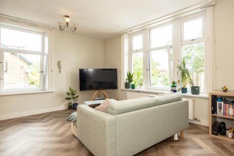 Living Room: