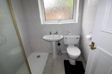 DOWNSTAIRS BATHROOM