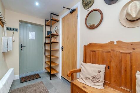 8633967-interior05.jpg
