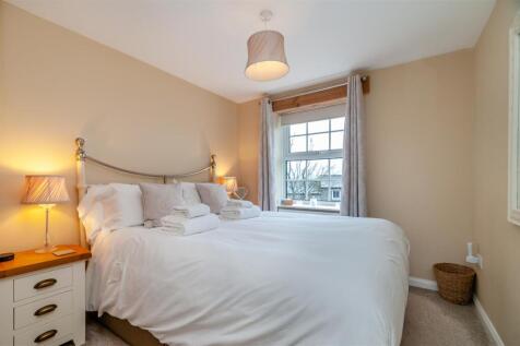 8633967-interior19.jpg