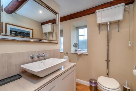 8633967-interior21.jpg