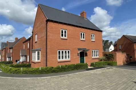 11 Ludlow Lane - Front.JPG