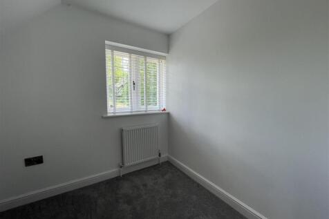 2 Manor Cottages - Bedroom 3.JPG