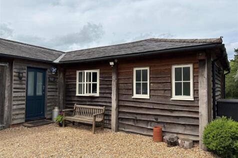 Tews End Cottage - Front.jpg