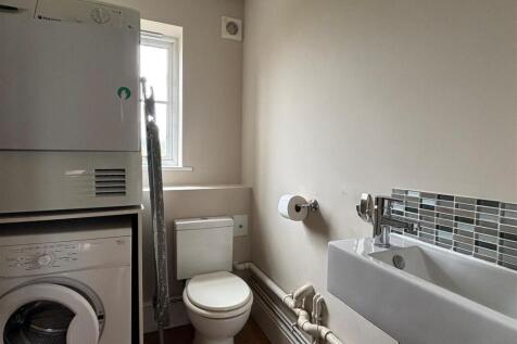 Tews End Cottage - Utility &amp; WC.jpg