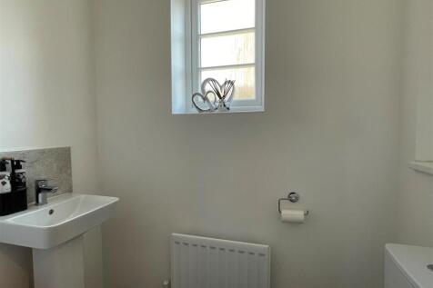 12 Timms Lane - WC.jpg