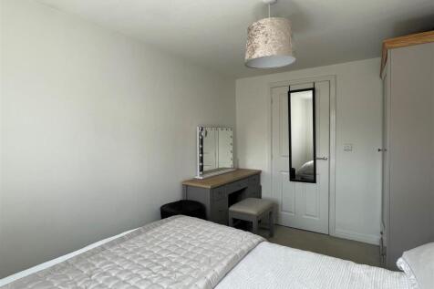 12 Timms Lane - Bed 2 (1).jpg