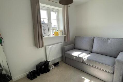 12 Timms Lane - Bed 3.jpg