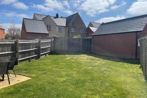 12 Timms Lane - Garden.jpg