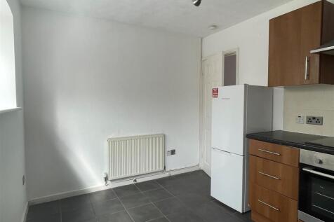 73 Christchurch Drive - Kitchen Diner.jpg