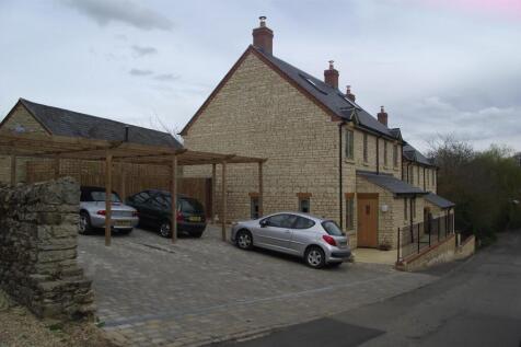 5 Bakers Lane - Parking.JPG