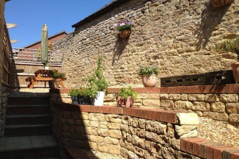 5 Bakers Lane - Courtyard.JPG