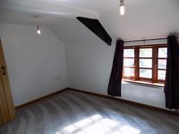 Cottage Ogden - Bedroom 1(1).jpg