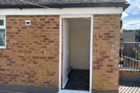 shed flat 21 phipps.jpg