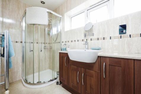 Master En-suite