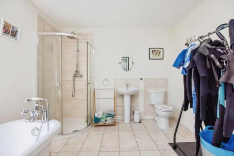 Downstairs Bathroom