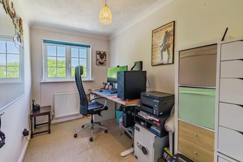 Bedroom Three/Study