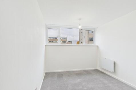 CAM05526G0-PR0063...