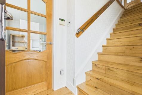 CAM05526G0-PR0042...