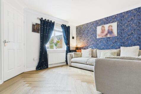 CAM05526G0-PR0044...