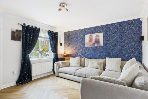 CAM05526G0-PR0044...