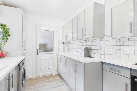 CAM05526G0-PR0064...