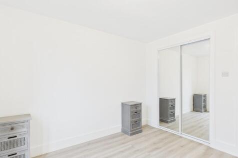 CAM05526G0-PR0068...