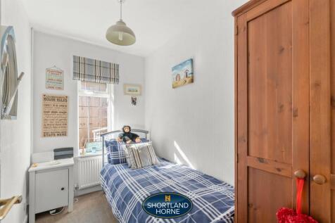 bedroom 3/study