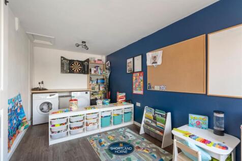 playroom/utility