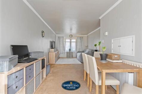 Lounge / Dining Room