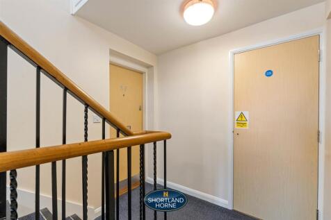 2nd Floor Landing
