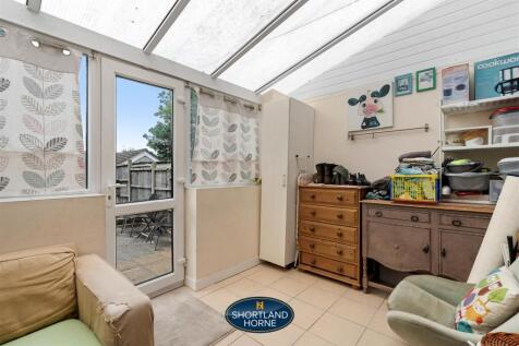 sun room/utility
