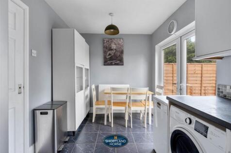 kitchen/dining room