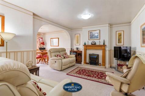 Lounge / Dining Room