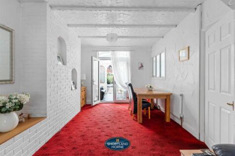 Lounge / Dining Room
