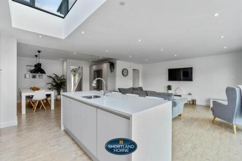 kitchen/family room