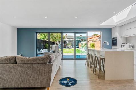 kitchen/family room