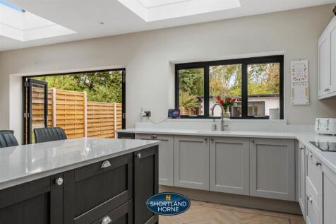 kitchen/dining room/family room