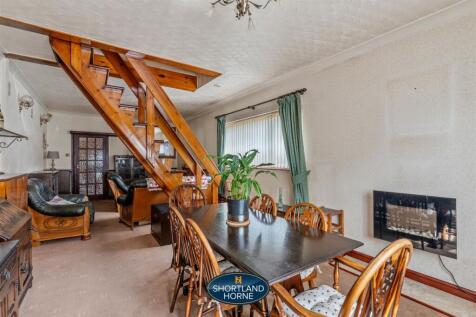 Lounge / Dining Room