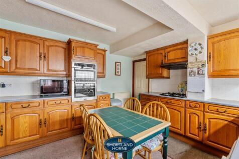 Kitchen / Breakfast Room