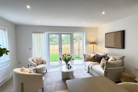 Dining/Living Room