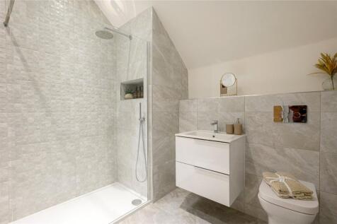 Ensuite Shower 2