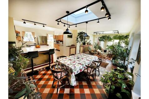 Kitchen/Garden Room