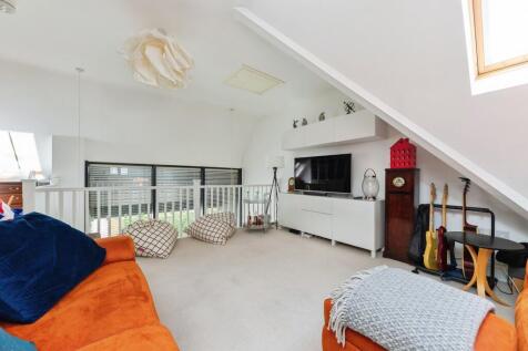 Bedroom/Lounge