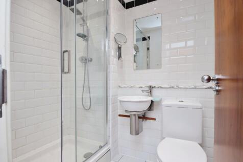 Master En-suite